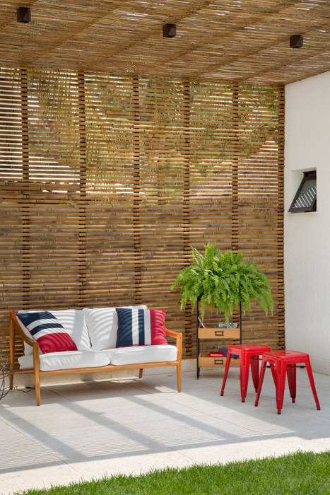 homify Modern balcony, veranda & terrace Bamboo Green