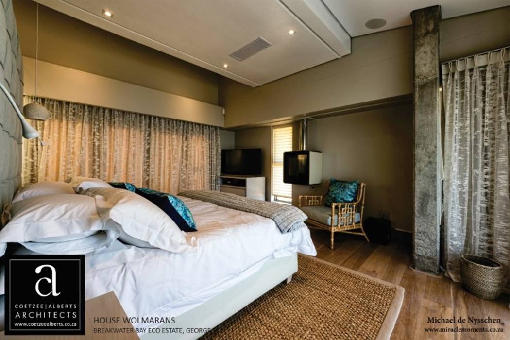 House Wolmarans, Coetzee Alberts Architects Coetzee Alberts Architects Modern style bedroom