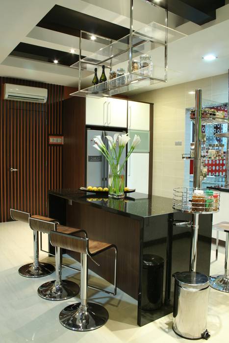 Tropical Retreat | SEMI-DETACHED, Design Spirits Design Spirits Tropical style kitchen