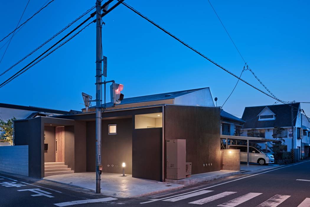 校舎がみえる小さな家, toki Architect design office toki Architect design office Minimalistische Häuser