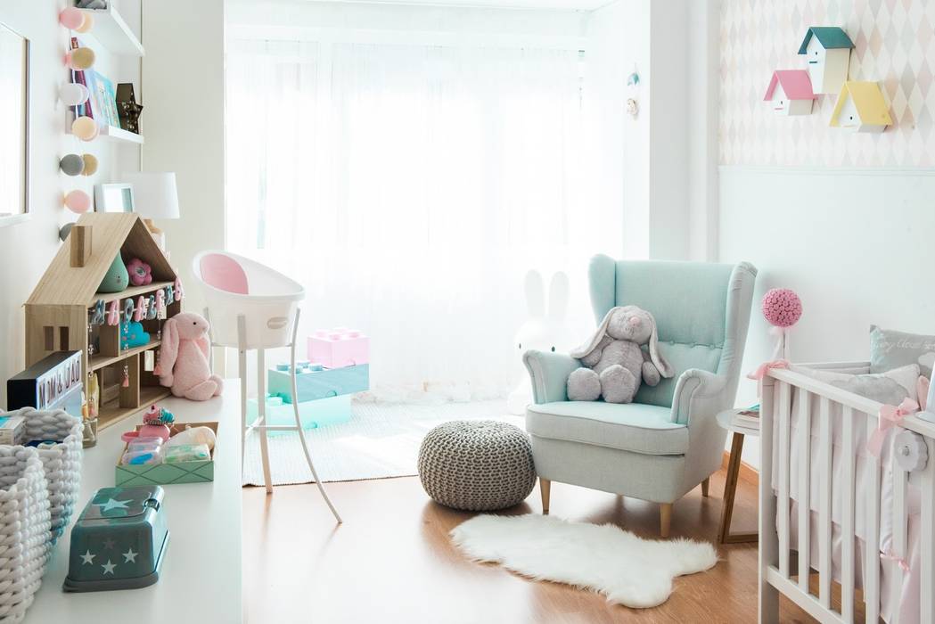 Quarto de Bebé, In&Out In&Out Modern nursery/kids room