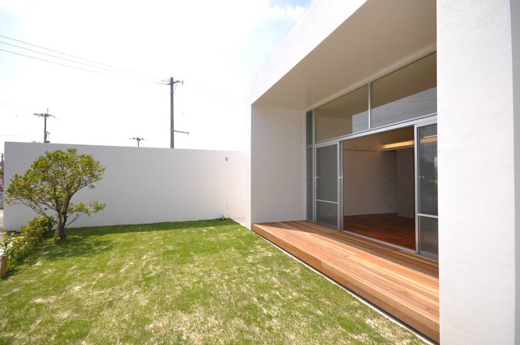 HG-HOUSE, 門一級建築士事務所 門一級建築士事務所 Balcon, Veranda & Terrasse modernes Bois Effet bois