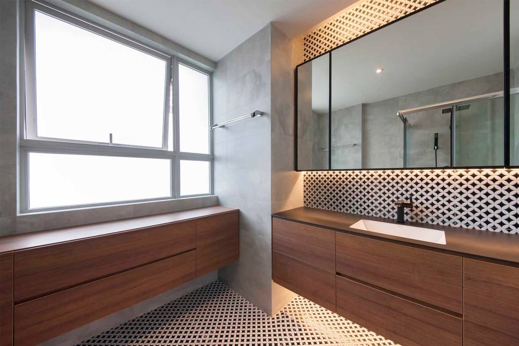 homify Minimalist style bathrooms