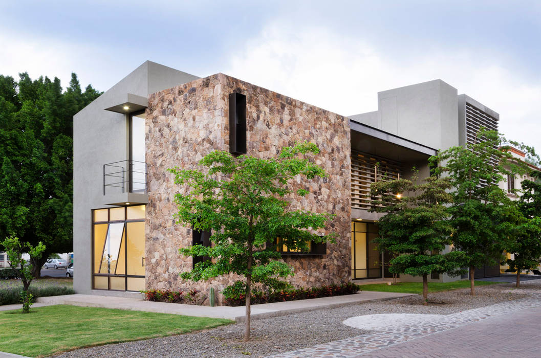 Casa Pilastra 180, VMArquitectura VMArquitectura Modern houses Concrete