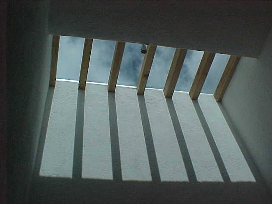 CASA VIMA, AMG Arquitectura Integral AMG Arquitectura Integral Pasillos, vestíbulos y escaleras modernos Madera Acabado en madera