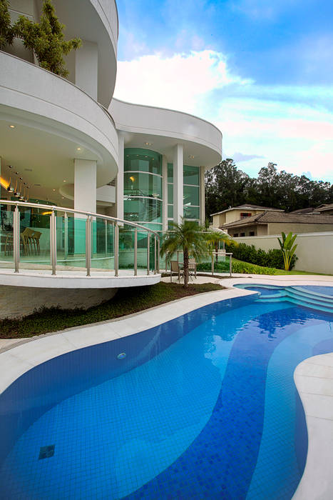 homify Piscinas modernas