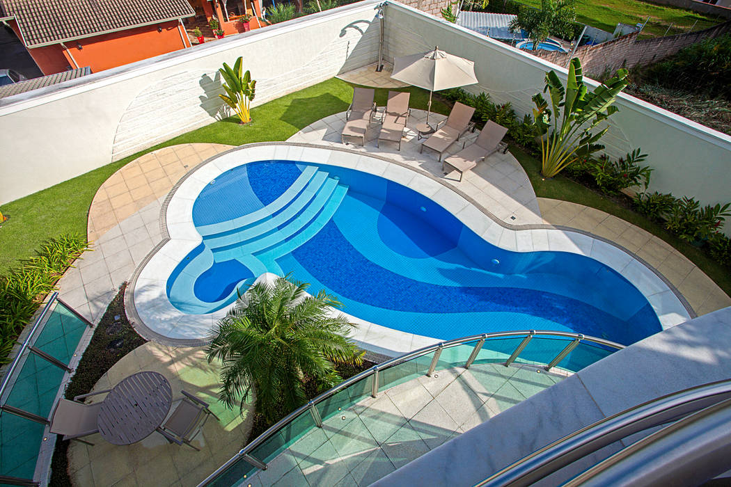Arquiteto Aquiles Nicolas Kilaris Albercas Modernas Azul Homify