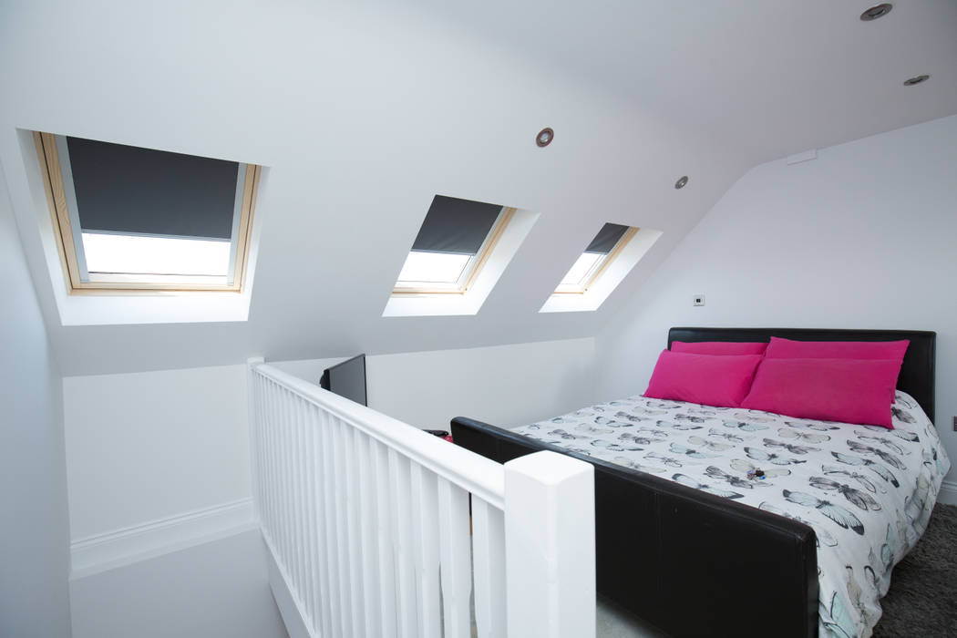 A hidden bedroom, perfect for your teen! homify Quartos minimalistas bedroom,attic bedroom,loft conversion