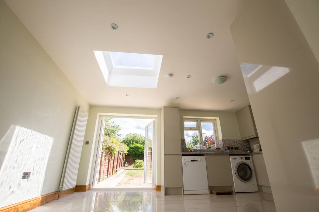 A light and airy kitchen homify Modern kitchen kitchen