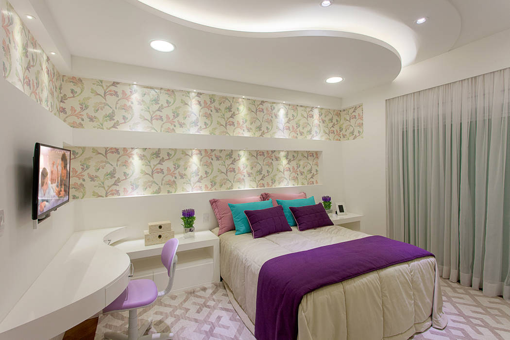 homify Quarto infantil moderno nichos,quarto de menina,lilas,sanca de gesso,móvel curvo