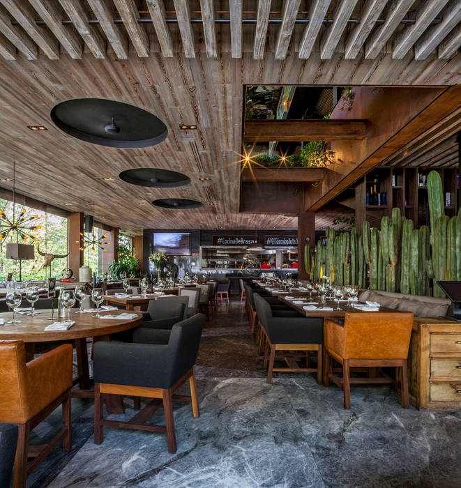 Restaurante Sonora Grill Prime Masaryk, PASQUINEL Studio PASQUINEL Studio Eclectic style dining room