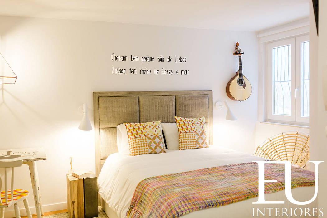 Eclectic style bedroom by TRAÇO 8 INTERIORES Eclectic