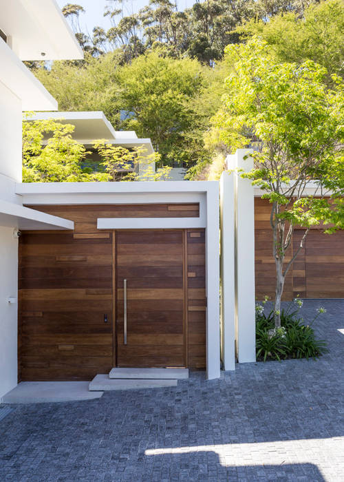 The Door from the street Jenny Mills Architects Modern houses front door,door,wood,timber,concrete,entrance