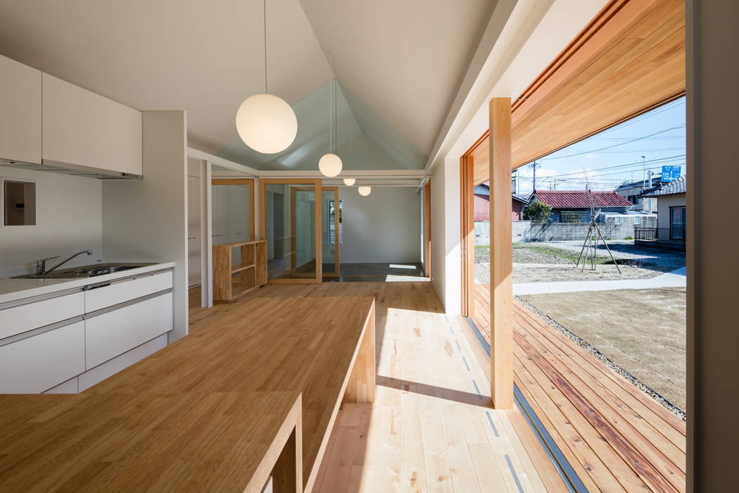 House in Inuyama, hm+architects 一級建築士事務所 hm+architects 一級建築士事務所 Eclectische eetkamers Hout Hout