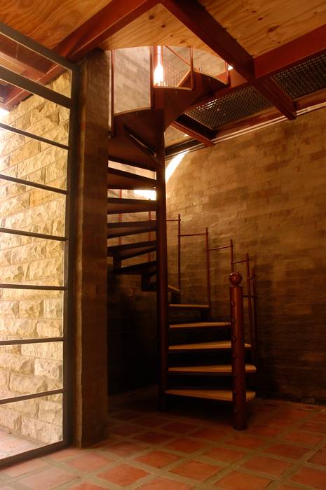 Forest Edge Guest House, Clarens Reinier Brönn Architects & Associates industrial style corridor, hallway & stairs