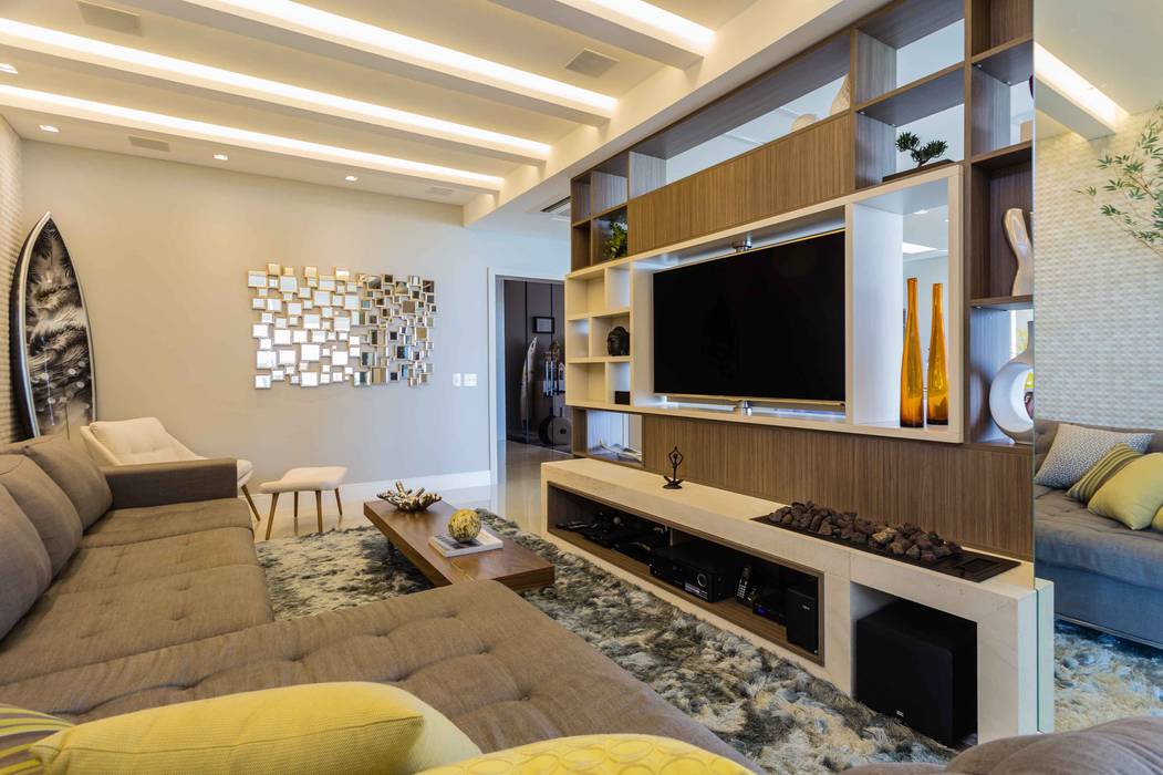 De imóvel padrão à lar dos sonhos de um jovem casal, ROPE Engenharia ROPE Engenharia Modern living room