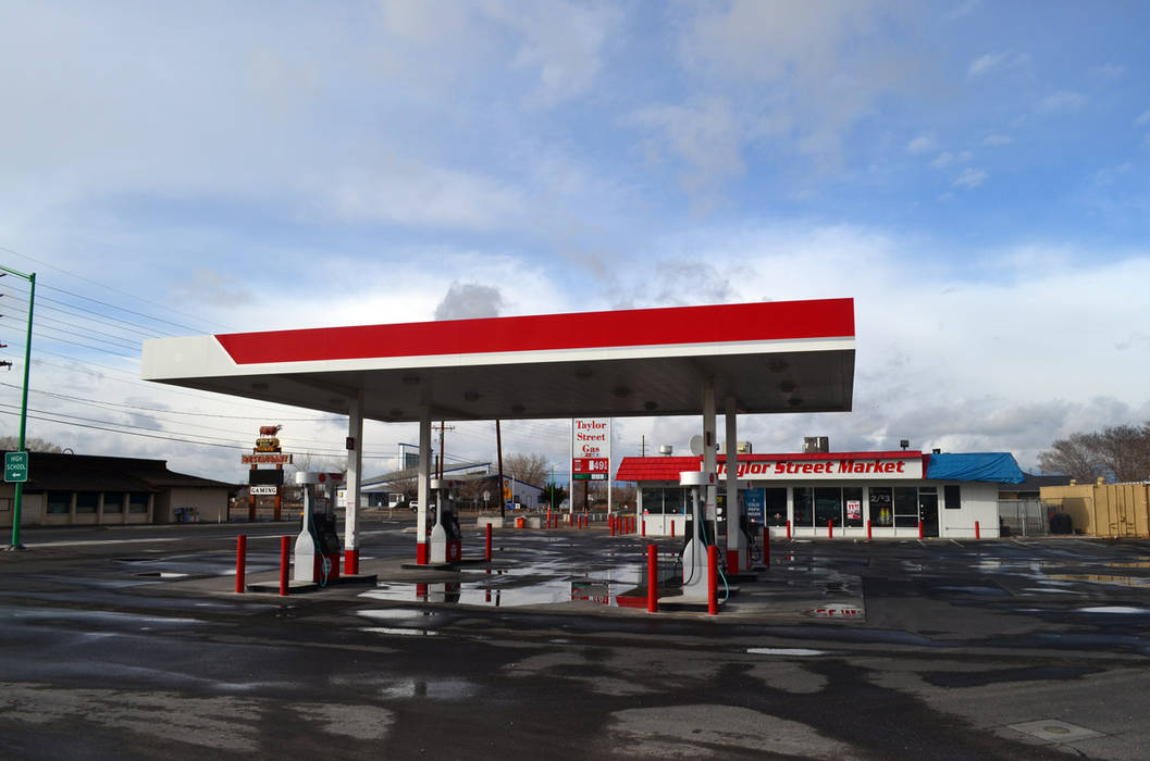 76 Gas Station Fallon Nevada, Erika Winters Design Erika Winters Design Espacios comerciales Oficinas y tiendas