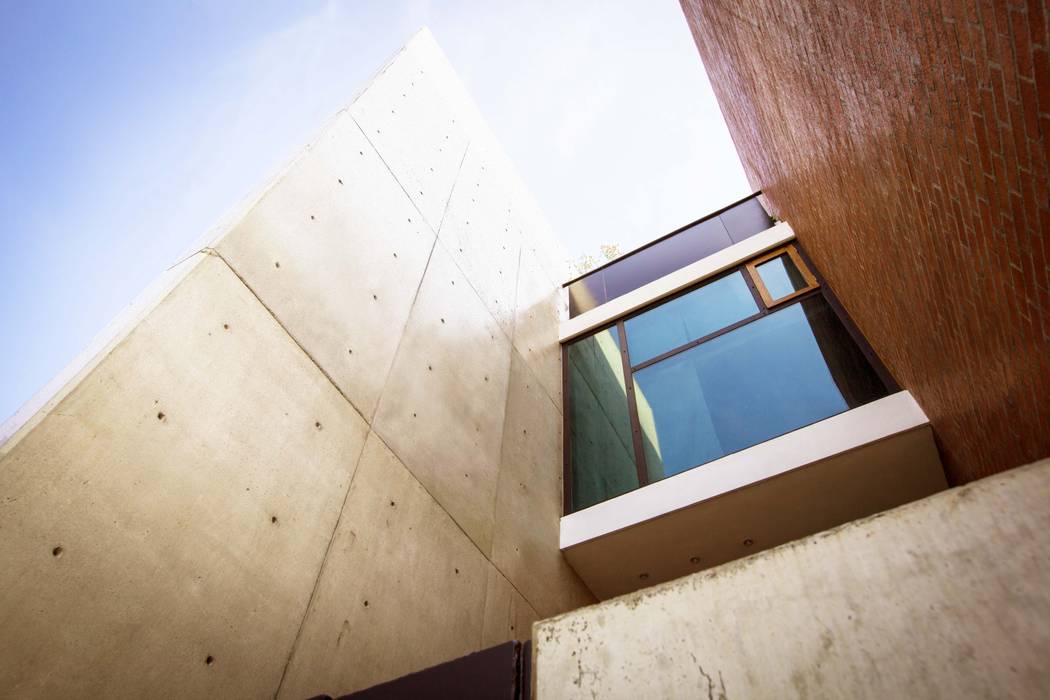 Hogar OV. , Lozano Arquitectos Lozano Arquitectos Casas industriales Concreto