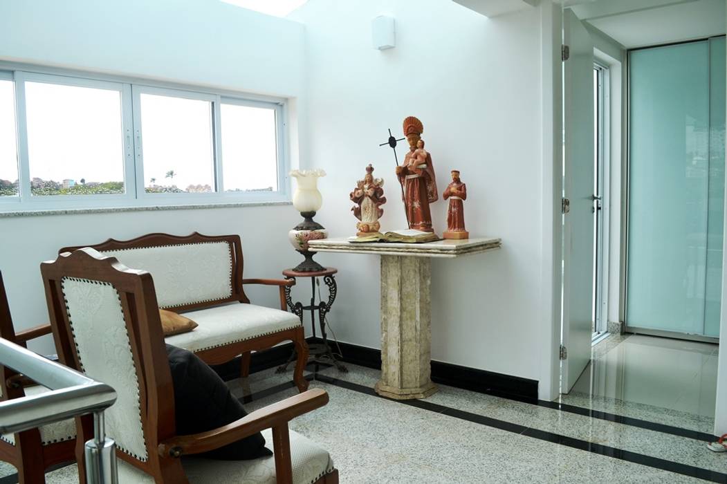 Atelier Plural Коридор, прихожая и лестница в модерн стиле