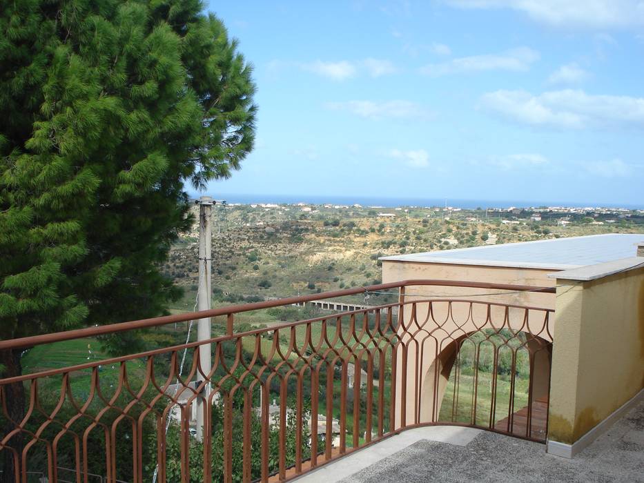 terrazza al primo piano PRIMA DELLA RISTRUTTURAZIONE Giuseppina PIZZO