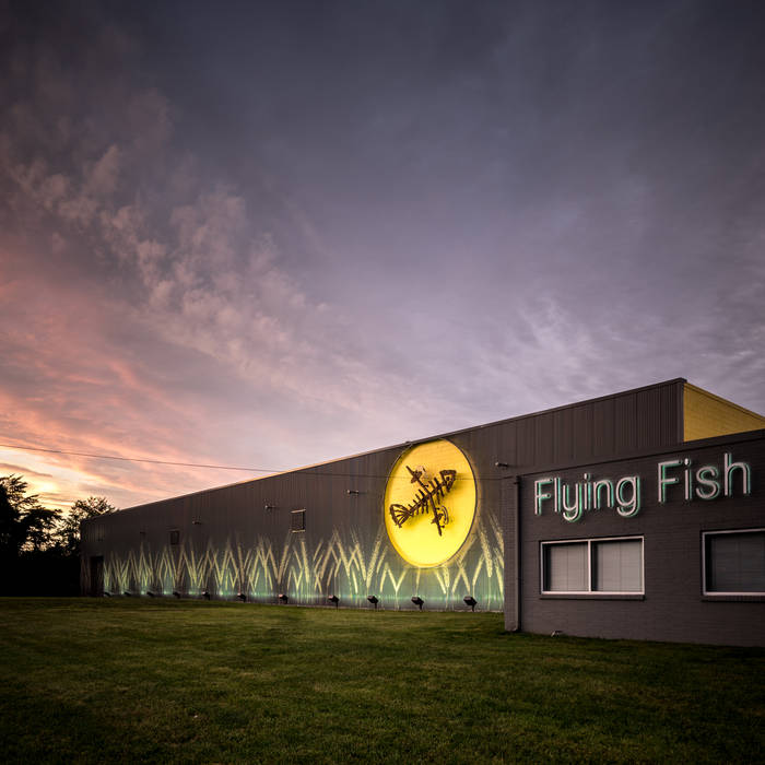 Flying Fish Brewing Co. , Moto Designshop Moto Designshop Комерційні приміщення Бари та клуби