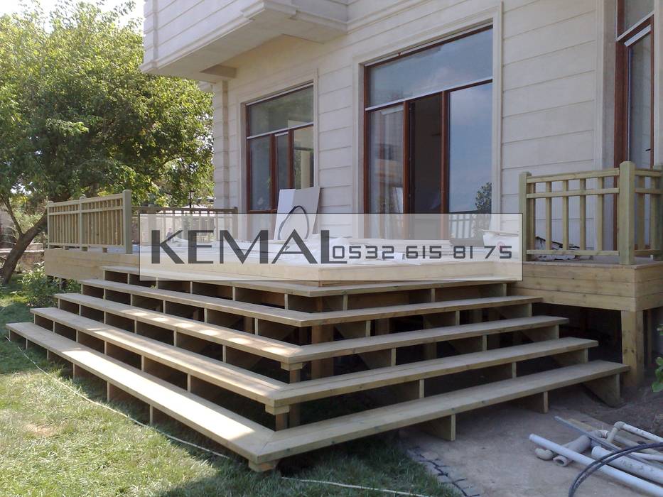 Ahşap Merdiven, konutahsap konutahsap Balcones y terrazas de estilo clásico Madera Acabado en madera Mobiliario