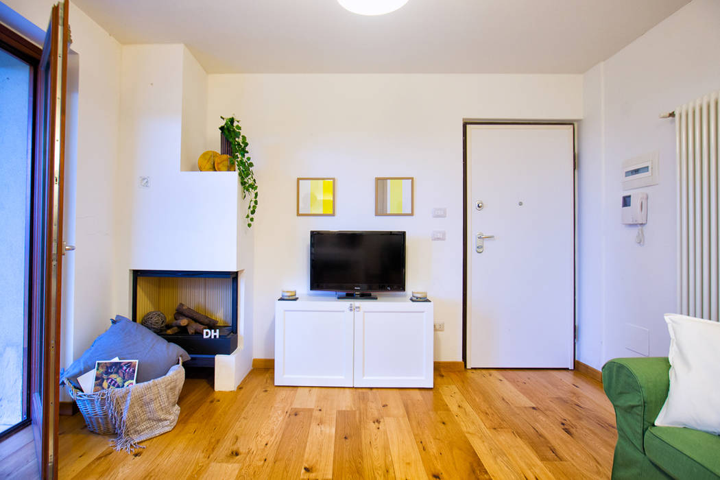 HOME STAGING - Il calore di una dolce casa di montagna , Micro Interior Design Micro Interior Design