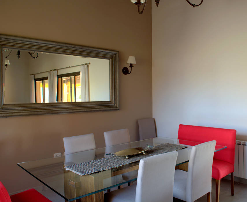 SANTA FE STYLE CON TINTES MODERNOS, VETA & DISEÑO VETA & DISEÑO Eclectic style dining room Glass