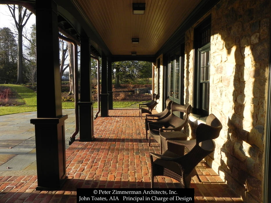 Porch John Toates Architecture and Design Classic style balcony, veranda & terrace