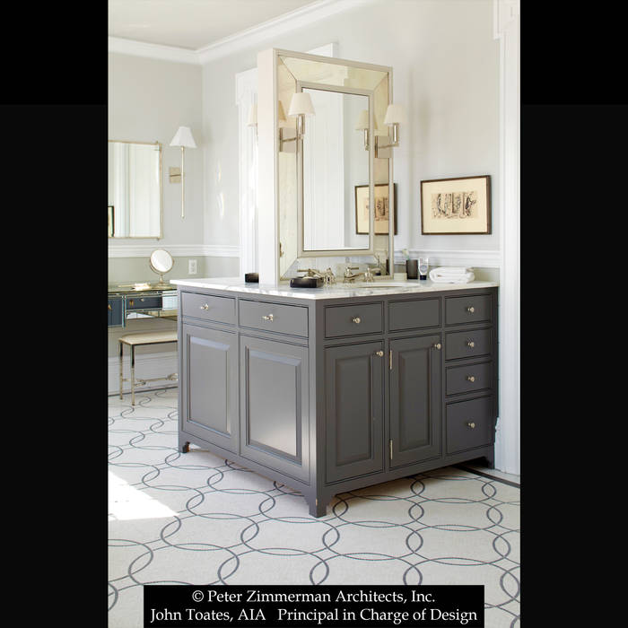 Master bathroom John Toates Architecture and Design Classic style bathroom