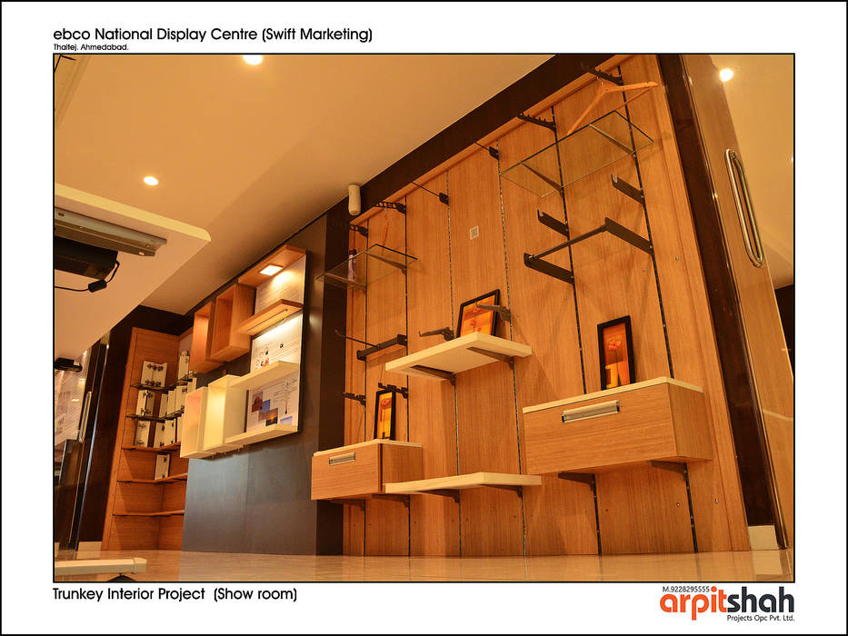 ebco Showroom @ Thaltej, SG Mall, ARPIT SHAH PROJECTS OPC PVT LTD. ARPIT SHAH PROJECTS OPC PVT LTD.