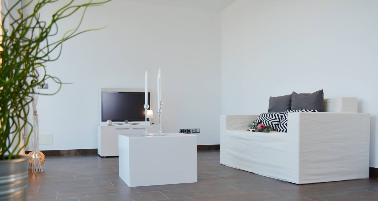 HOME STAGING VIVIENDA EN VENTA CON MUEBLE EN CARTON, Ya Home Staging Ya Home Staging