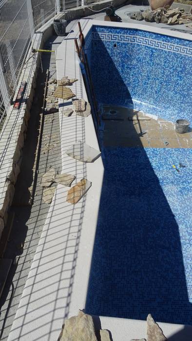 Piscina personalizada!, Atádega Sociedade de Construções, Lda Atádega Sociedade de Construções, Lda Piscinas mediterrânicas