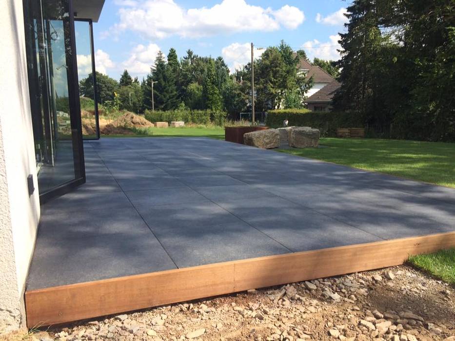 Mit erhobenen hauptes in den garten gartentyp gmbh moderner balkon