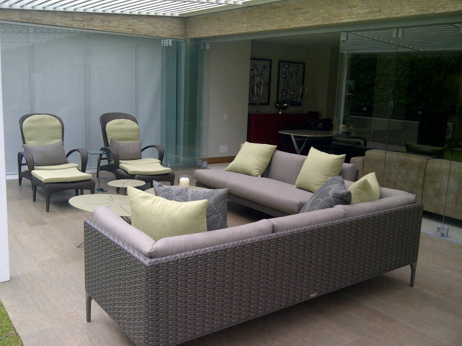 Proyecto Los Palos Grandes, THE muebles THE muebles Modern balcony, veranda & terrace