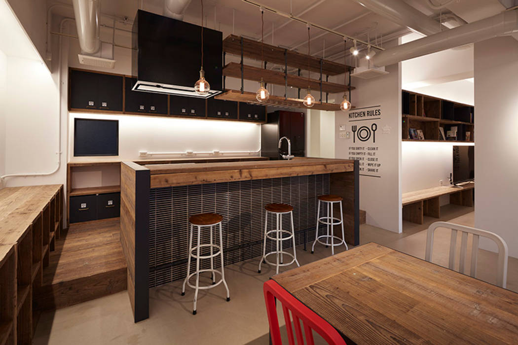 ShareHouse ”JYU-JYU”, SWITCH&Co. SWITCH&Co. Eclectic style kitchen