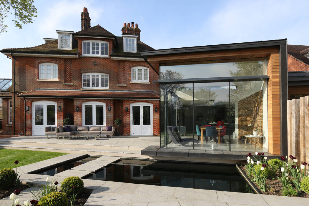 homify Modern windows & doors Sliding Glass Doors,Glass Extension,Structural Glass