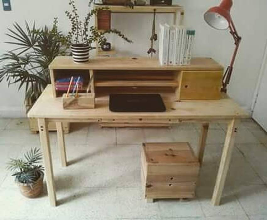 Escritorio 27, Departamento Seis Departamento Seis Рабочий кабинет в эклектичном стиле Твердая древесина Эффект древесины Письменные столы