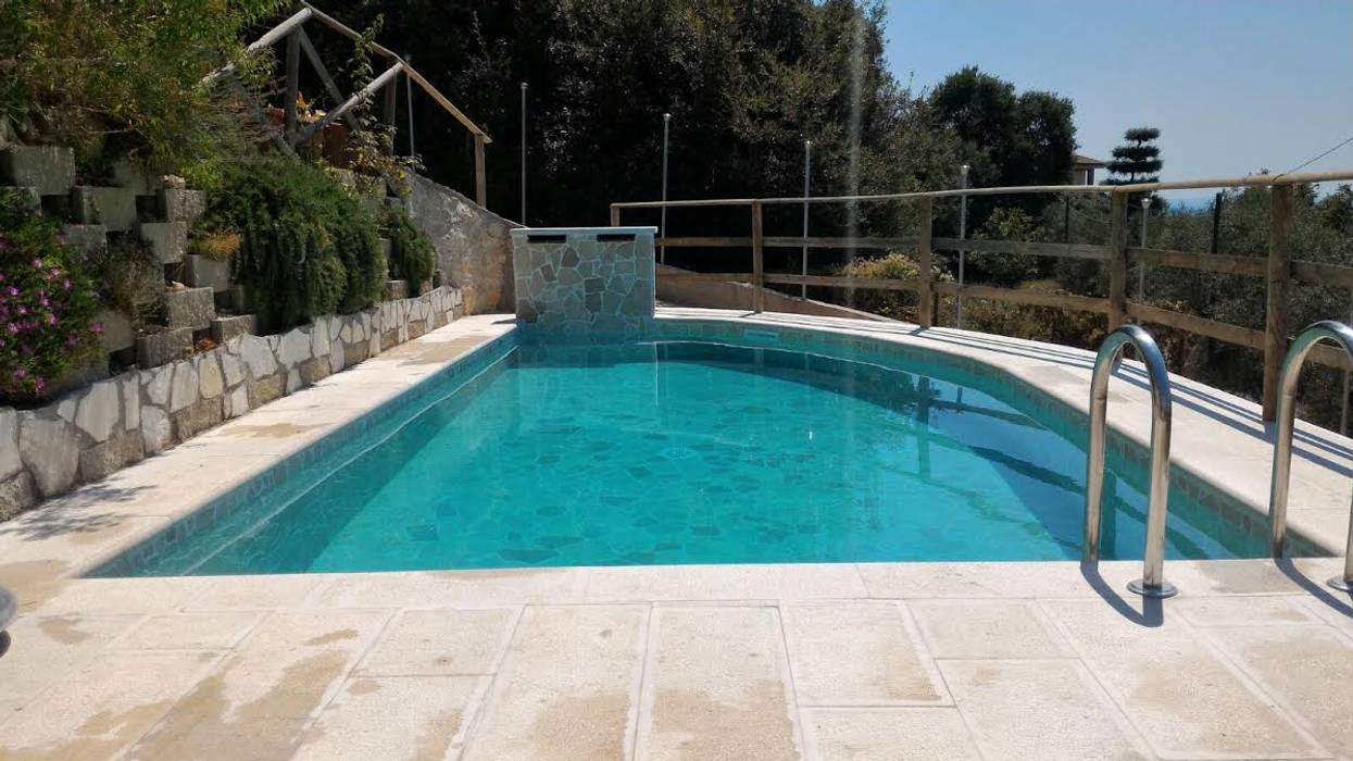 homify Rustic style pool Stone