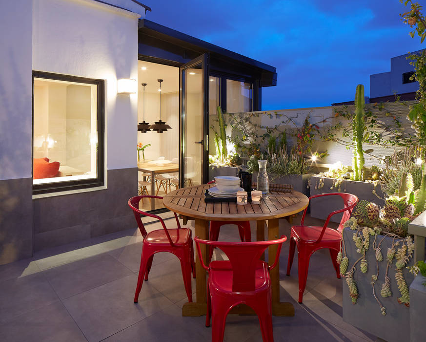 ÁTICO IVORRA, Molins Design Molins Design Modern style balcony, porch & terrace