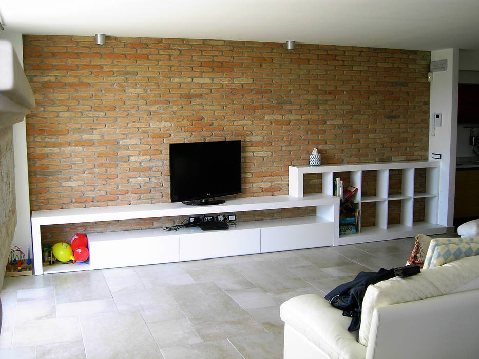 Mobili TV, DS ARREDI IN LEGNO DS ARREDI IN LEGNO Living room Wood Wood effect