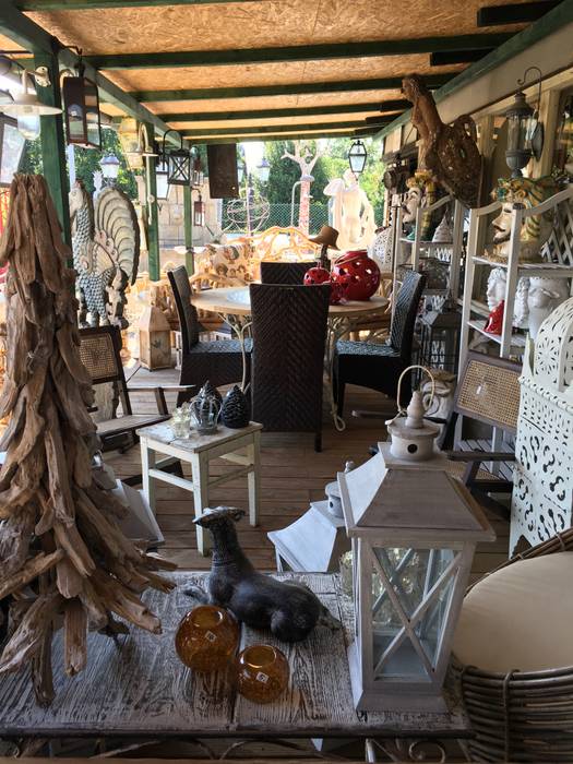 la nostra verandina, il giaggiolo sas il giaggiolo sas Balkon, Beranda & Teras Gaya Rustic Accessories & decoration