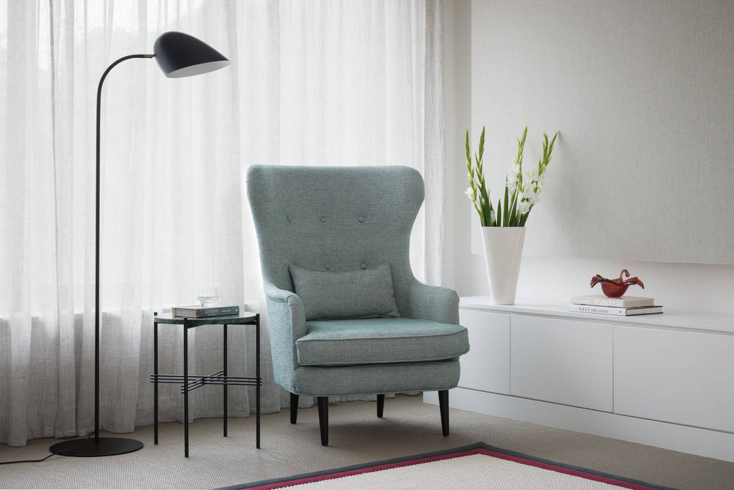 Living Room SWM Interiors & Sourcing Ltd 모던스타일 거실 armchair,side table ,floor lamp,joinery