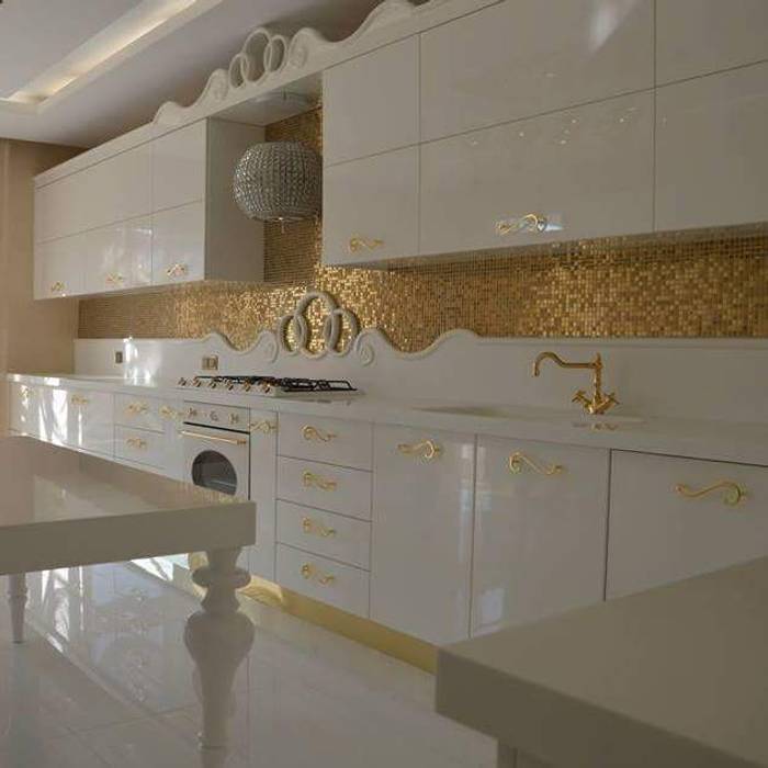 homify Nhà bếp phong cách hiện đại Ly Cabinets & shelves