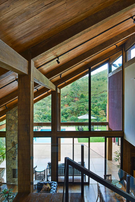 CASA TERRAÇO, David Guerra Arquitetura e Interiores David Guerra Arquitetura e Interiores Puertas y ventanas de estilo rural