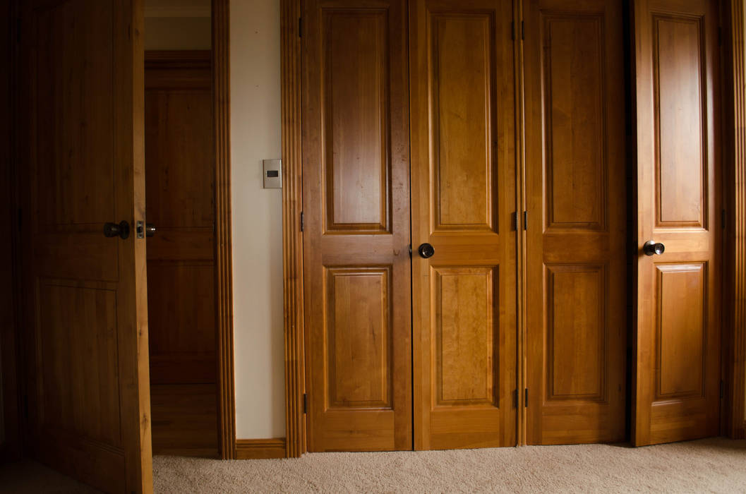 Puertas lìnea Clàsica. Ignisterra S.A. Puertas y ventanas clásicas Madera Acabado en madera