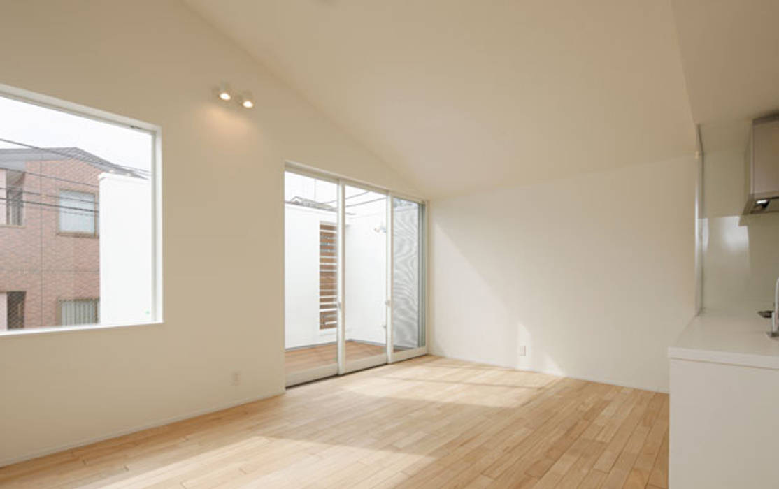 明るく閉じた家, 株式会社Ｆｉｔ建築設計事務所 株式会社Ｆｉｔ建築設計事務所 Modern living room Wood Wood effect