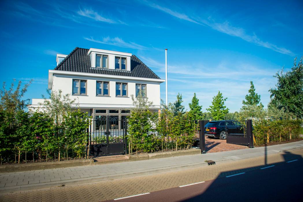 Herenhuis met allure Brand I BBA Architecten Klassieke huizen herenhuis