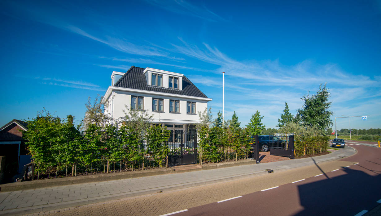 Herenhuis Alblasserdam, Brand I BBA Architecten Brand I BBA Architecten Classic style houses