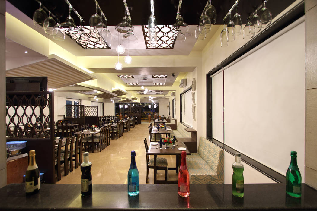 Sigdi, Vasana Road, Vadodara, SS Designs SS Designs Commercial spaces Hotels